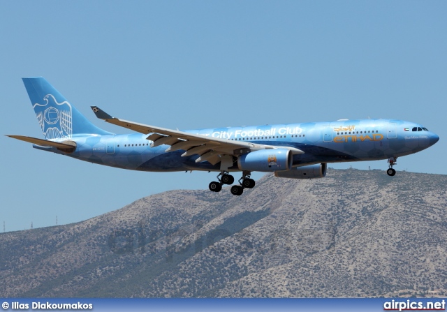 A6-EYE, Airbus A330-200, Etihad Airways