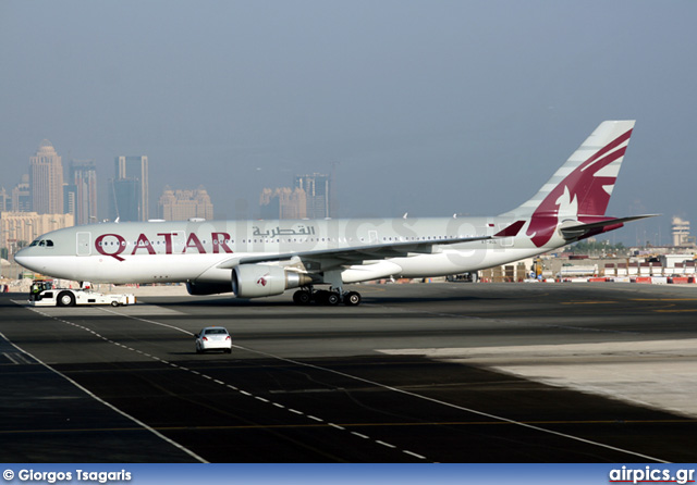 A7-ACL, Airbus A330-200, Qatar Airways