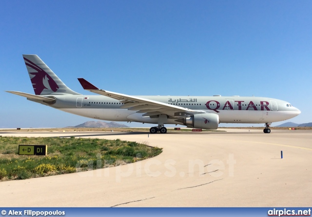 A7-ACL, Airbus A330-200, Qatar Airways