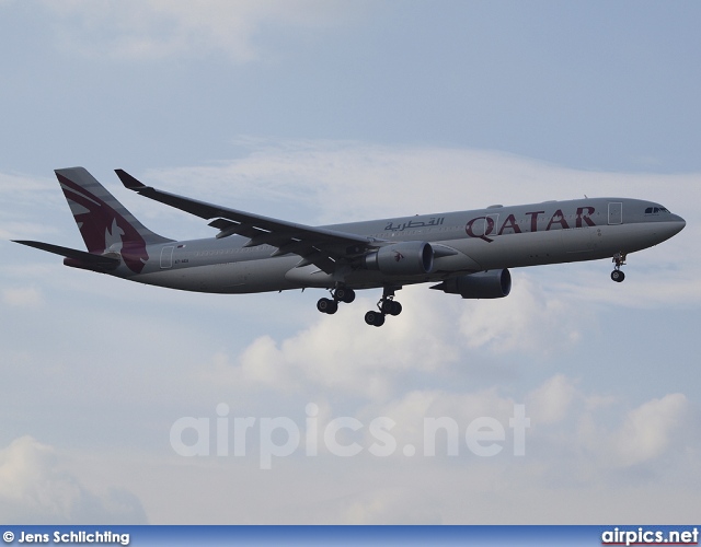 A7-AEA, Airbus A330-300, Qatar Airways