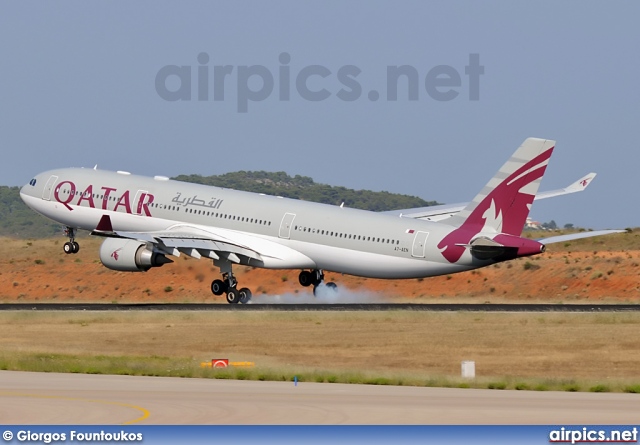 A7-AEN, Airbus A330-300, Qatar Airways