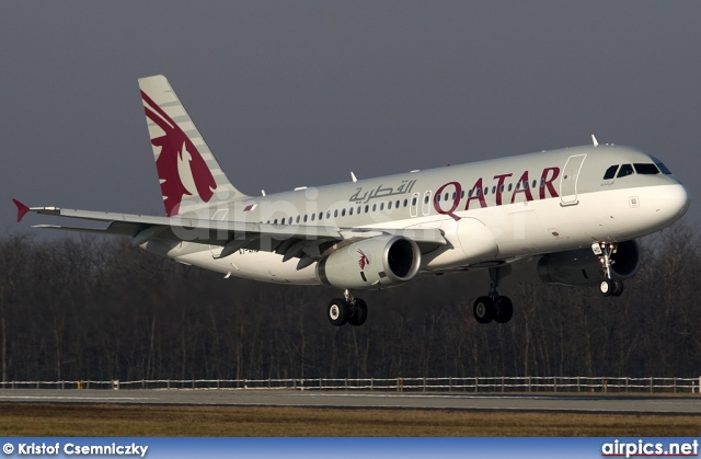 A7-AHD, Airbus A320-200, Qatar Airways