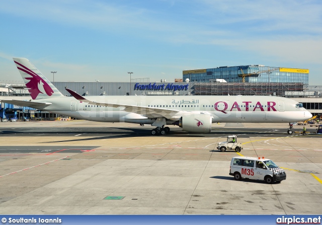 A7-ALB, Airbus A350-900, Qatar Airways