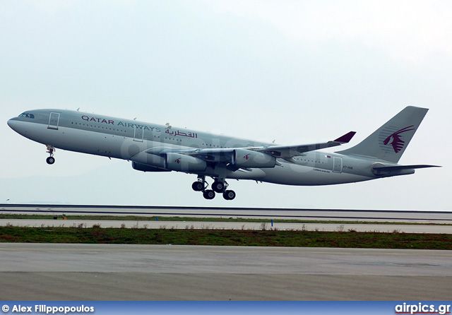 A7-HHK, Airbus A340-200, Qatar Airways