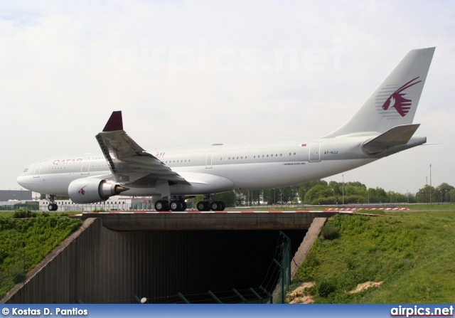 A7-HJJ, Airbus A330-200, Qatar Airways