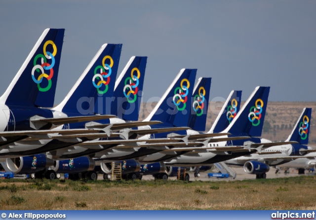 Airbus A320-200, Olympic Air