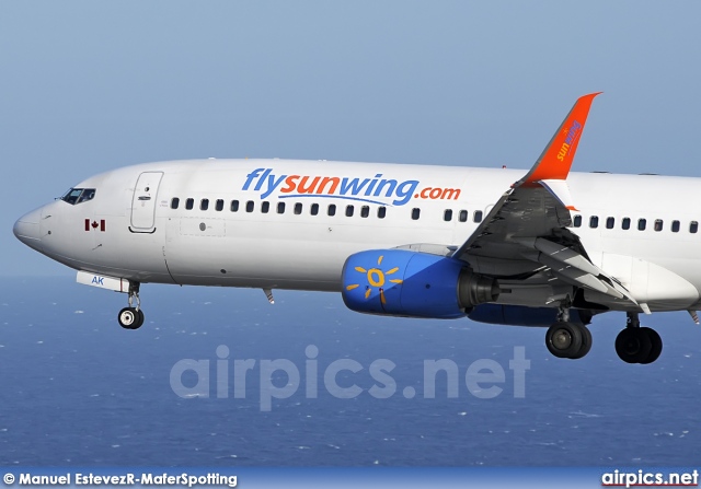 C-FEAK, Boeing 737-800, Sunwing Airlines