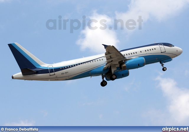 CS-TFY, Airbus A320-200, Masterjet