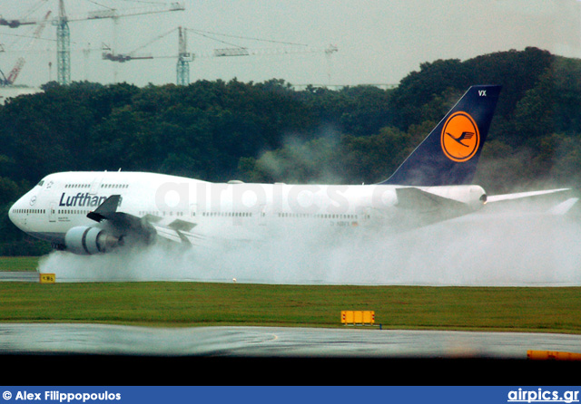 D-ABVX, Boeing 747-400, Lufthansa