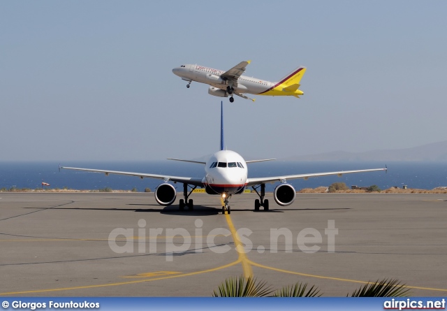 D-AHIJ, Airbus A319-100, Hamburg International