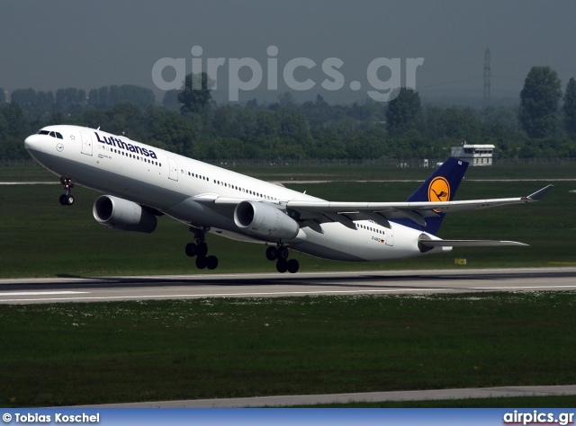 D-AIKD, Airbus A330-300, Lufthansa