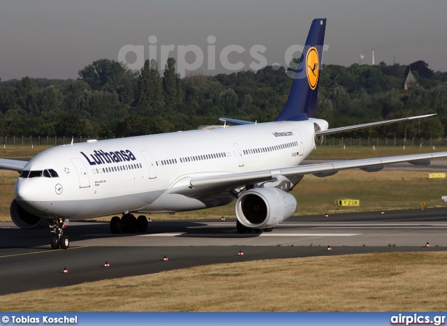 D-AIKD, Airbus A330-300, Lufthansa