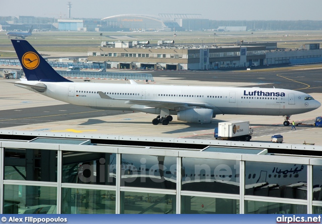 D-AIKN, Airbus A330-300, Lufthansa