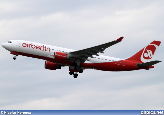 D-ALPA, Airbus A330-200, Air Berlin