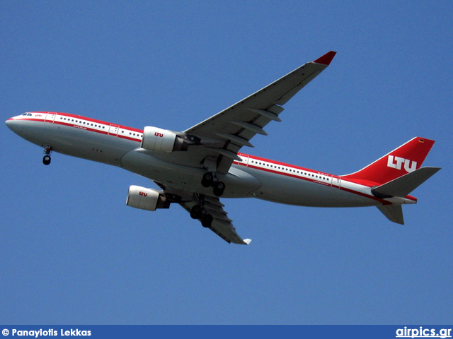 D-ALPF, Airbus A330-200, LTU International Airways