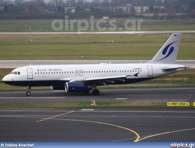 D-ANNG, Airbus A320-200, Blue Wings