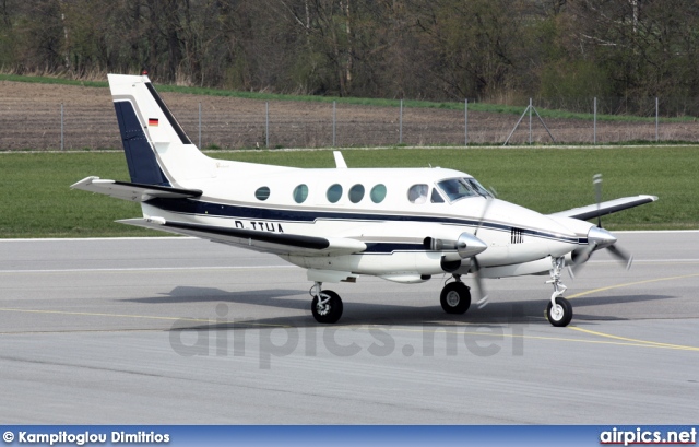 D-IIHA, Beechcraft C90 King Air, Private