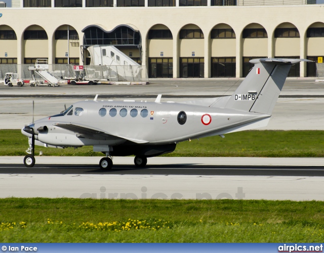 D-IMPB, Beechcraft B200 King Air, Malta Air Force