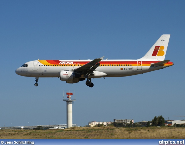 EC-FCB, Airbus A320-200, Iberia