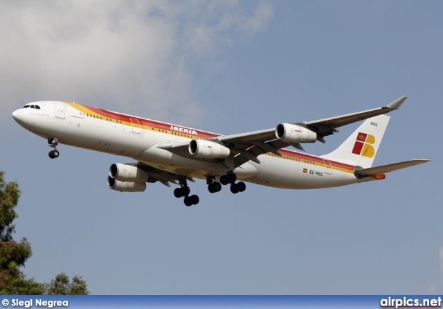 EC-HGU, Airbus A340-300, Iberia