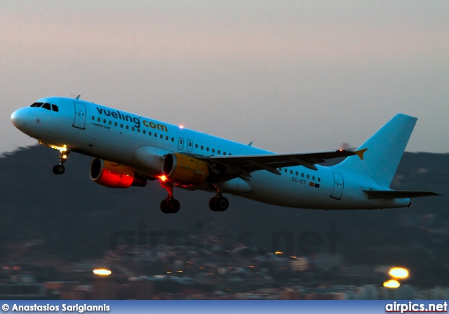 EC-ICT, Airbus A320-200, Vueling