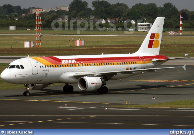 EC-IEF, Airbus A320-200, Iberia