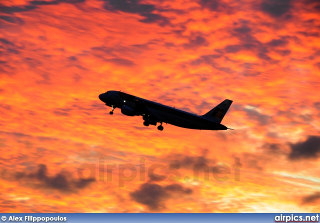 EC-IZH, Airbus A320-200, Iberia