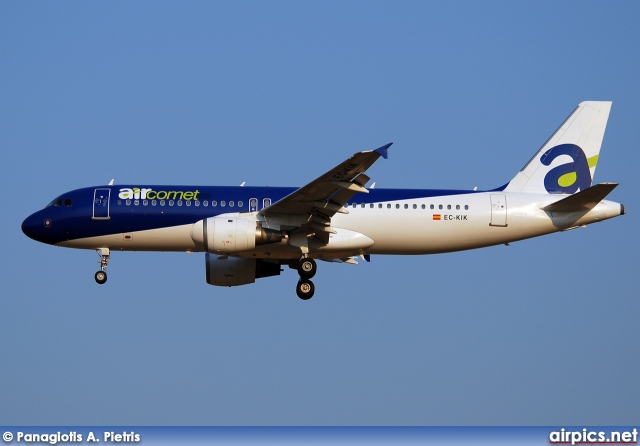 EC-KIK, Airbus A320-200, Air Comet