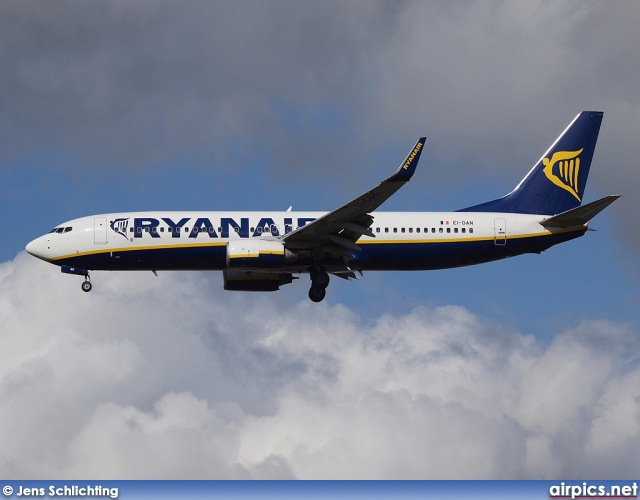 EI-DAN, Boeing 737-800, Ryanair