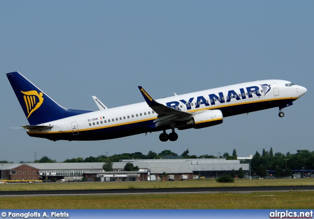 EI-DHK, Boeing 737-800, Ryanair