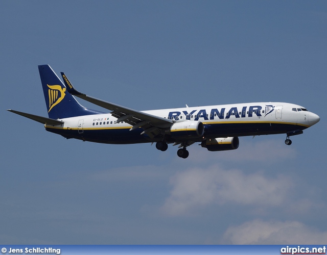 EI-DLD, Boeing 737-800, Ryanair