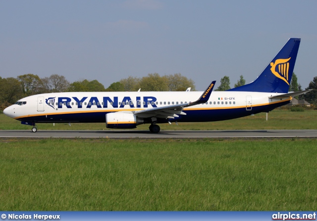 EI-EFK, Boeing 737-800, Ryanair