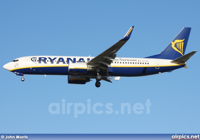 EI-EGC, Boeing 737-800, Ryanair