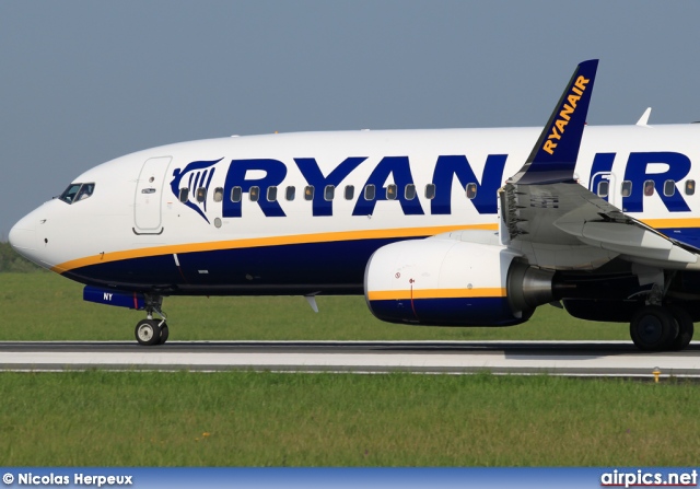 EI-ENY, Boeing 737-800, Ryanair