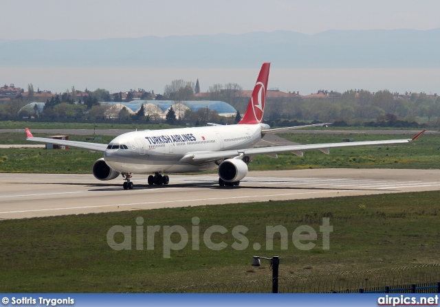 EI-EZL, Airbus A330-200, Turkish Airlines