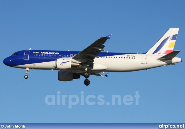 ER-AXV, Airbus A320-200, Air Moldova