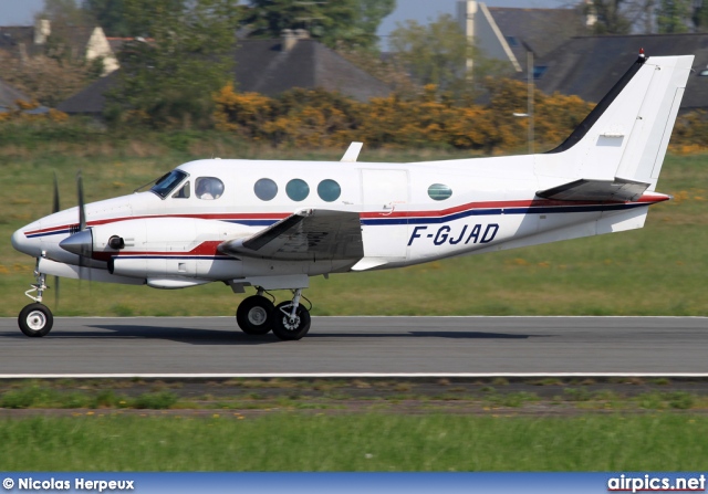 F-GJAD, Beechcraft E90 King