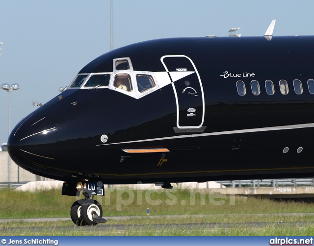 F-GMLU, McDonnell Douglas MD-83, Blue Line