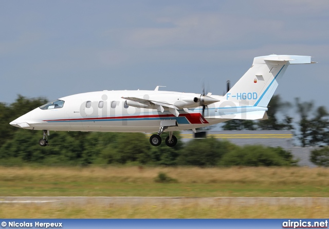 F-HGOD, Piaggio P180 Avanti, Oyonnair