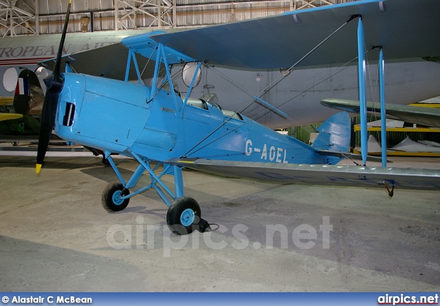 G-AOEL, De Havilland DH-82A Tiger Moth II, Private