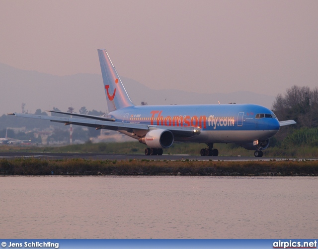 G-BRIF, Boeing 767-200ER, Thomson Airways