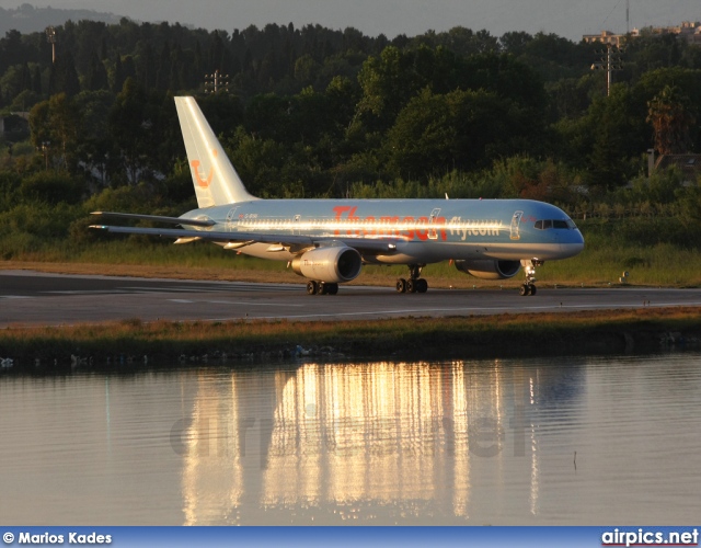 G-BYAI, Boeing 757-200, Thomsonfly