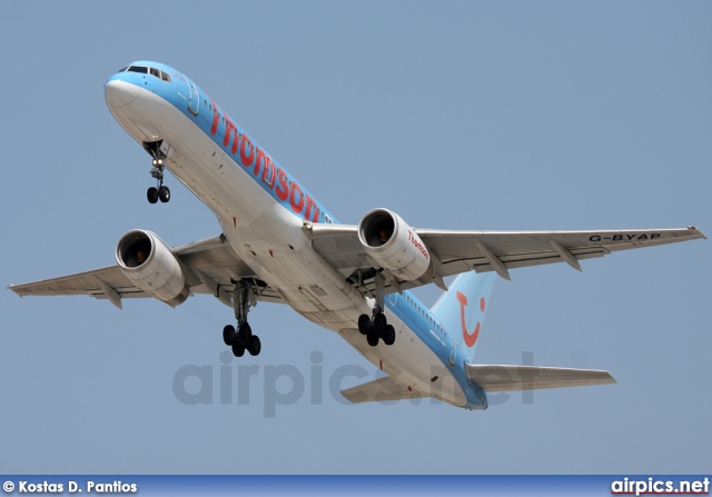 G-BYAP, Boeing 757-200, Thomsonfly