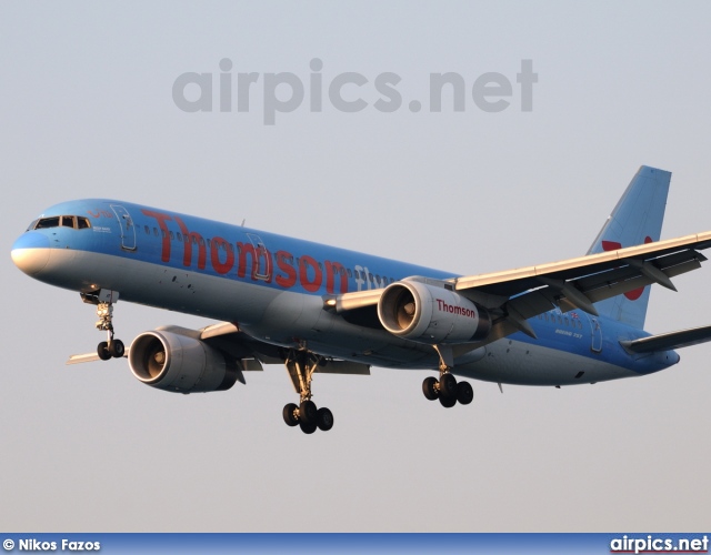 G-BYAT, Boeing 757-200, Thomsonfly