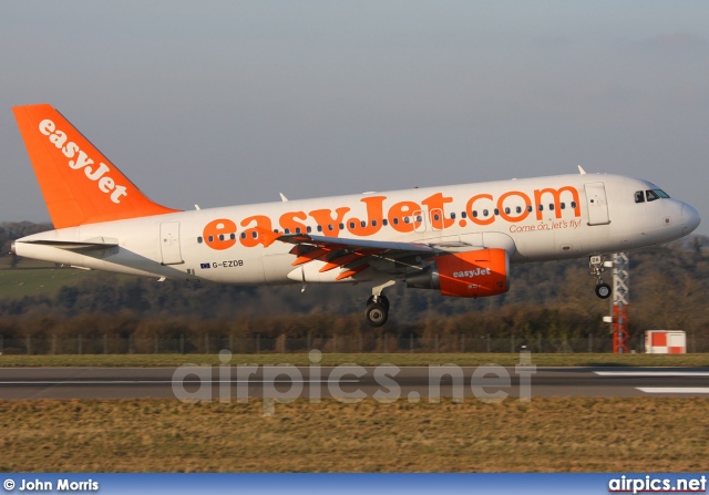 G-EZDB, Airbus A319-100, easyJet