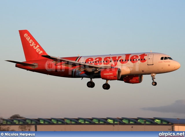 G-EZIW, Airbus A319-100, easyJet