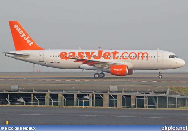 G-EZTS, Airbus A320-200, easyJet