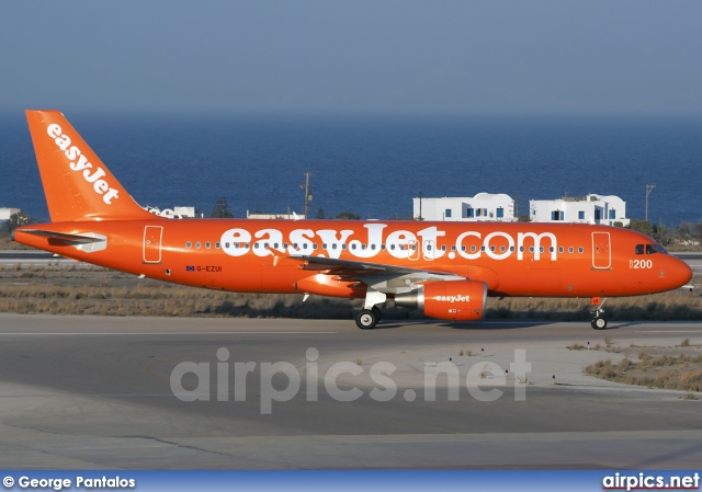 G-EZUI, Airbus A320-200, easyJet