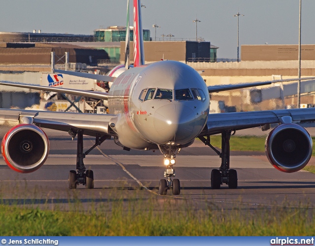 G-LSAA, Boeing 757-200, Jet2.com