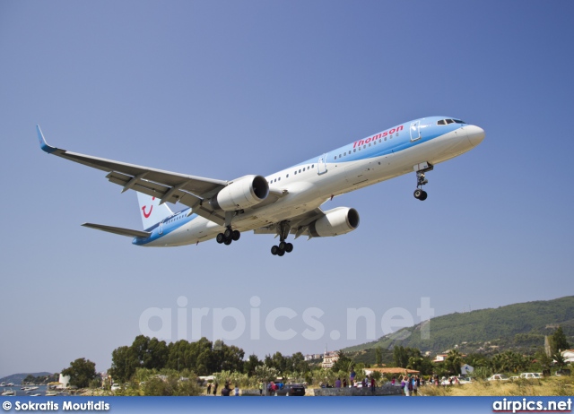 G-OOBH, Boeing 757-200, Thomson Airways